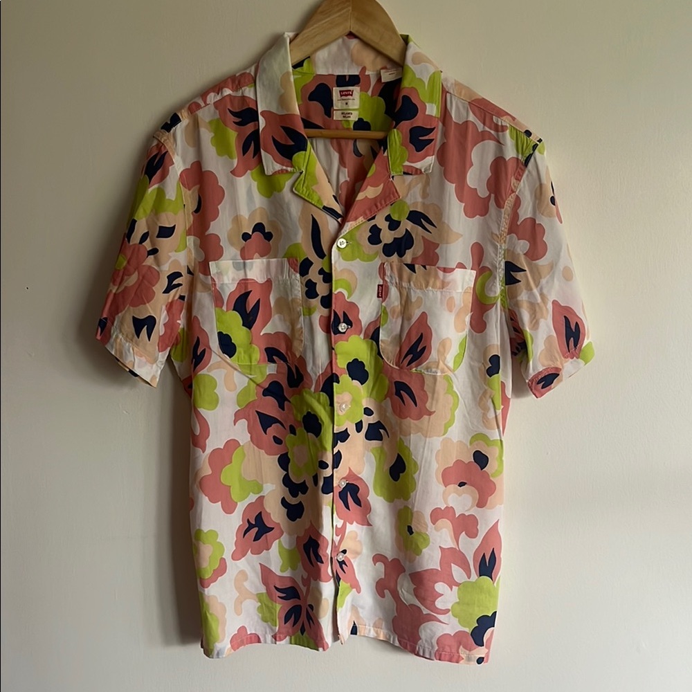 Men’s Levi's Floral Button Down Shirt Vibrant